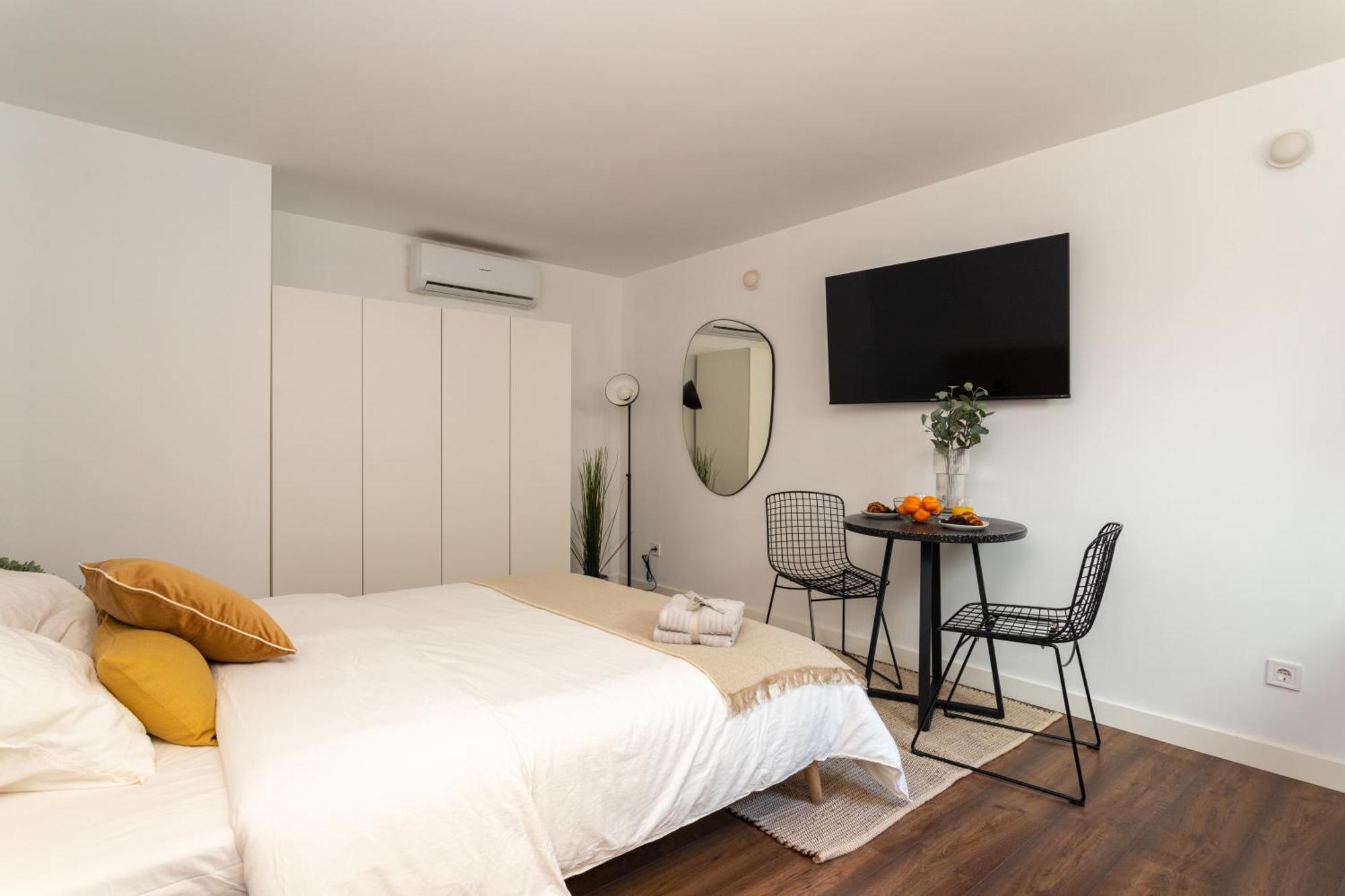 Antique Soul & Ramblas Appartement